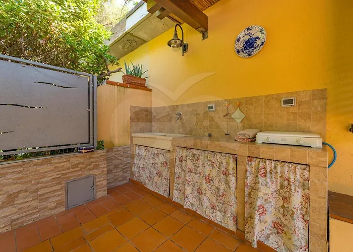 Villino Aloe - Goelba Дом отдыха *